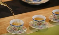 每天喝多少茶為宜，涼茶與熱茶哪個更解渴